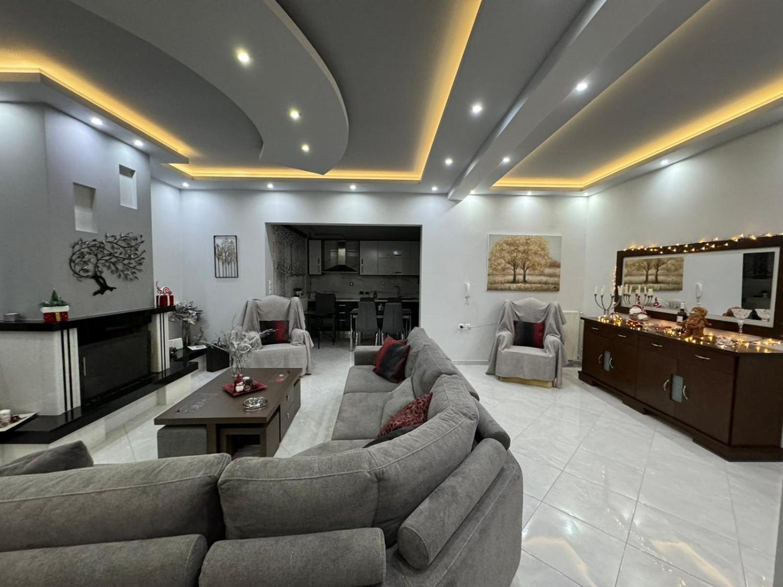 Luxury Apartment Amarynthos Ngoại thất bức ảnh